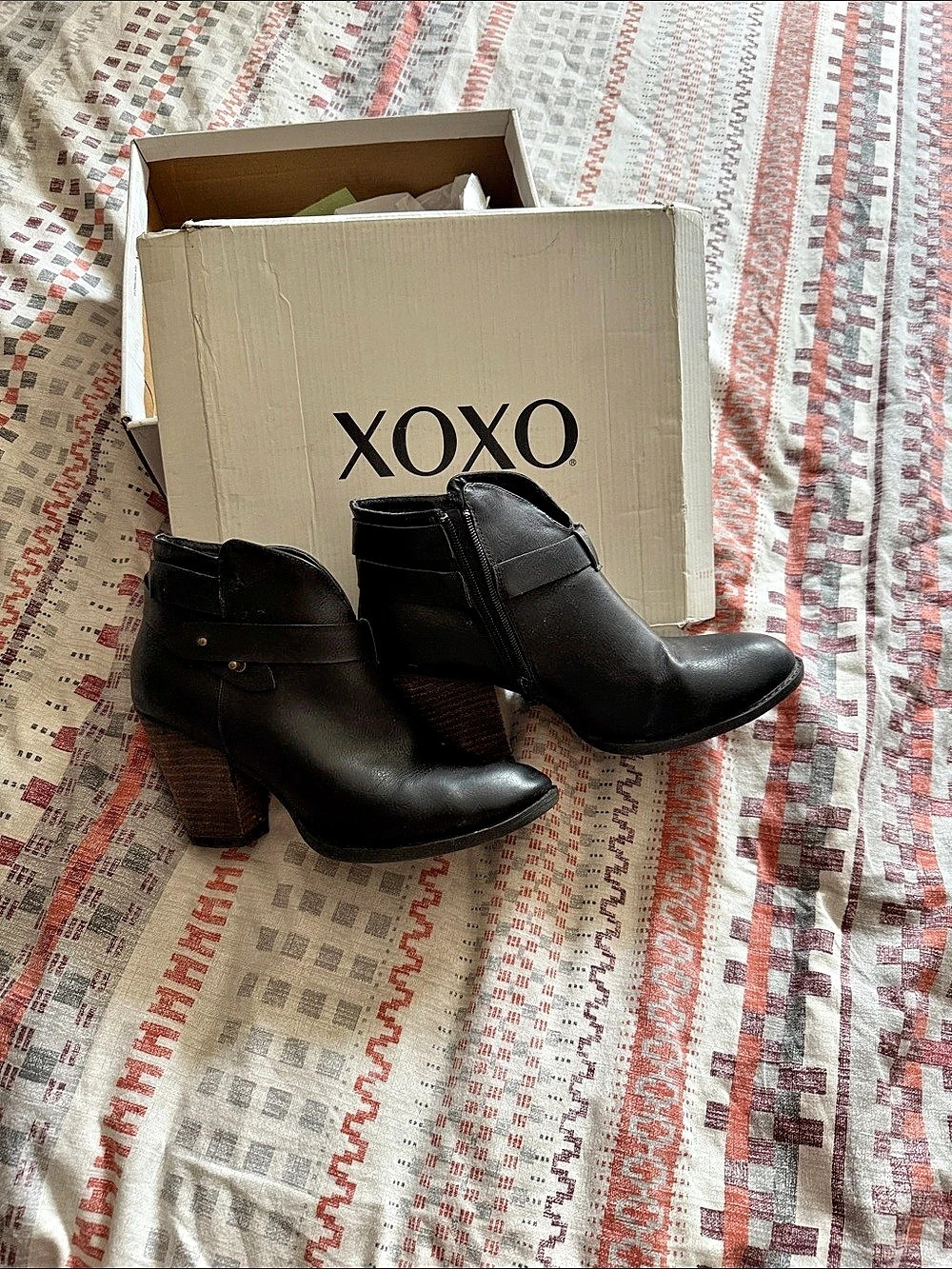 XOXO Dipjun15 Heeled Ankle Boots in Black US 8.5